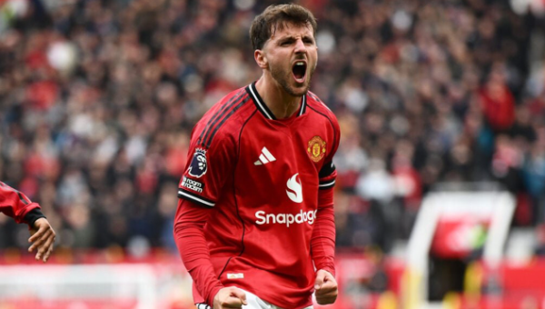 ตำรวจรวบแฟนบอล